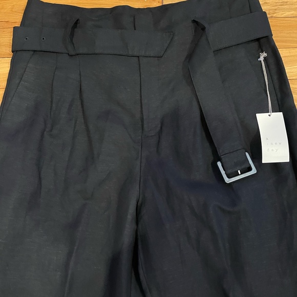 Linen Slacks - Picture 2 of 6